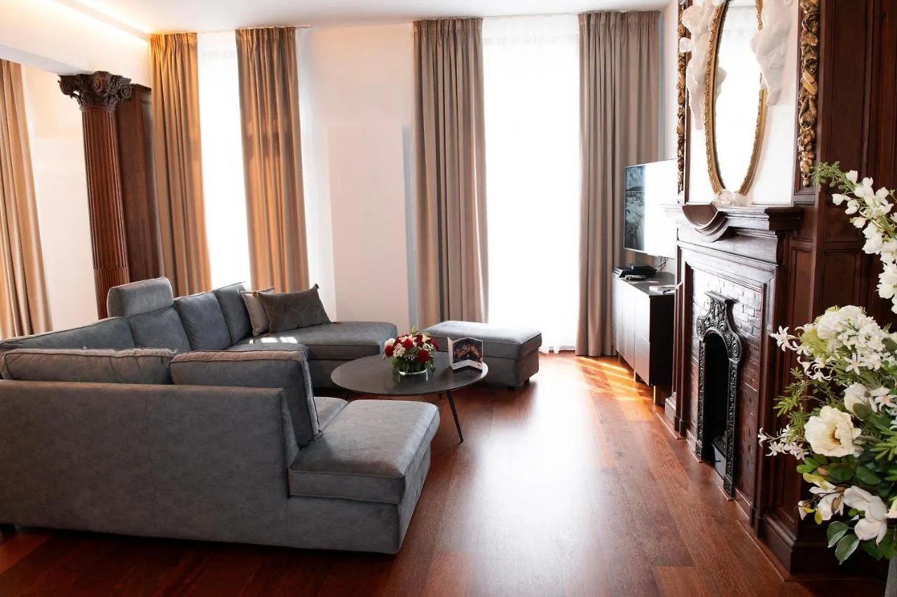Botanique Suites Airbnb, Antwerpen Belgien