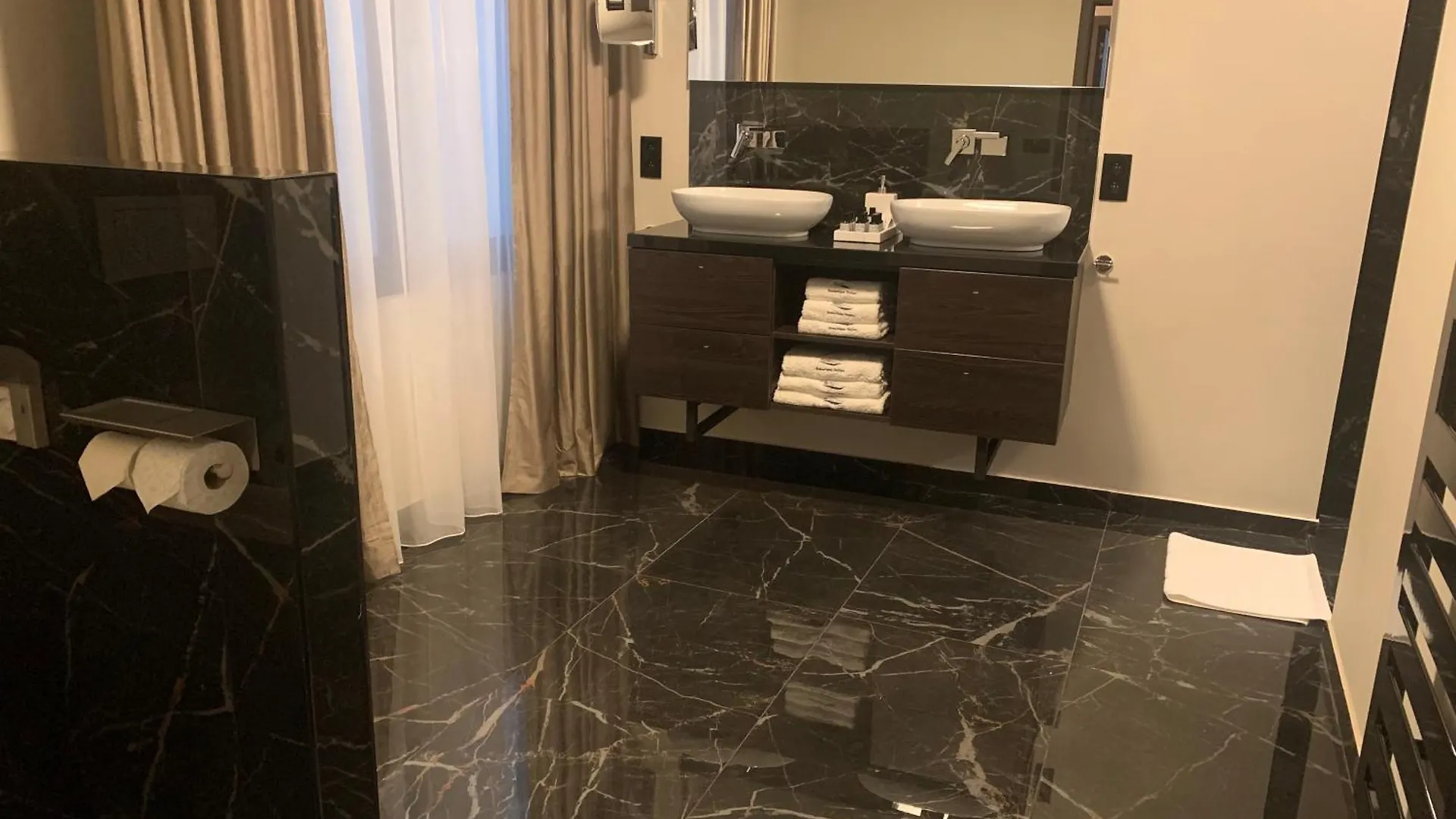 Lägenhet Botanique Suites Airbnb, Antwerpen Belgien