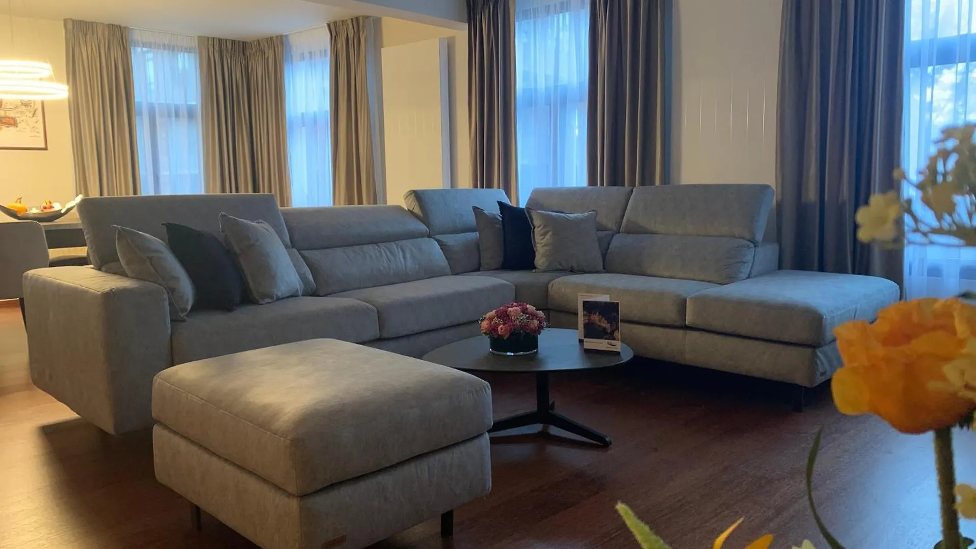 Botanique Suites Airbnb, Antwerpen Lägenhet