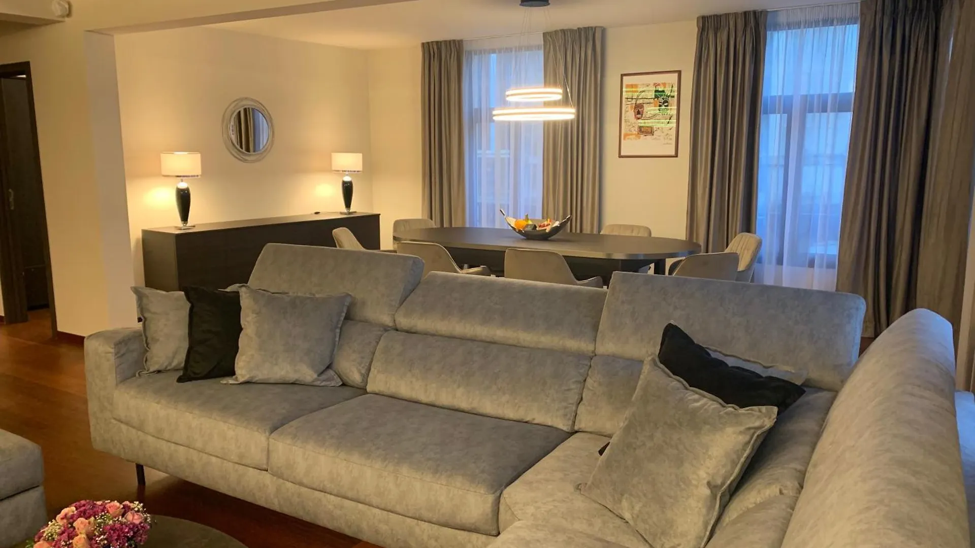 Lägenhet Botanique Suites Airbnb, Antwerpen