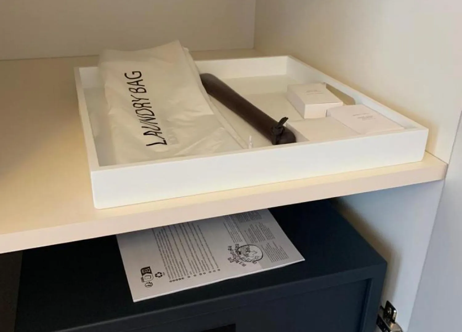 Botanique Suites Airbnb, Antwerpen