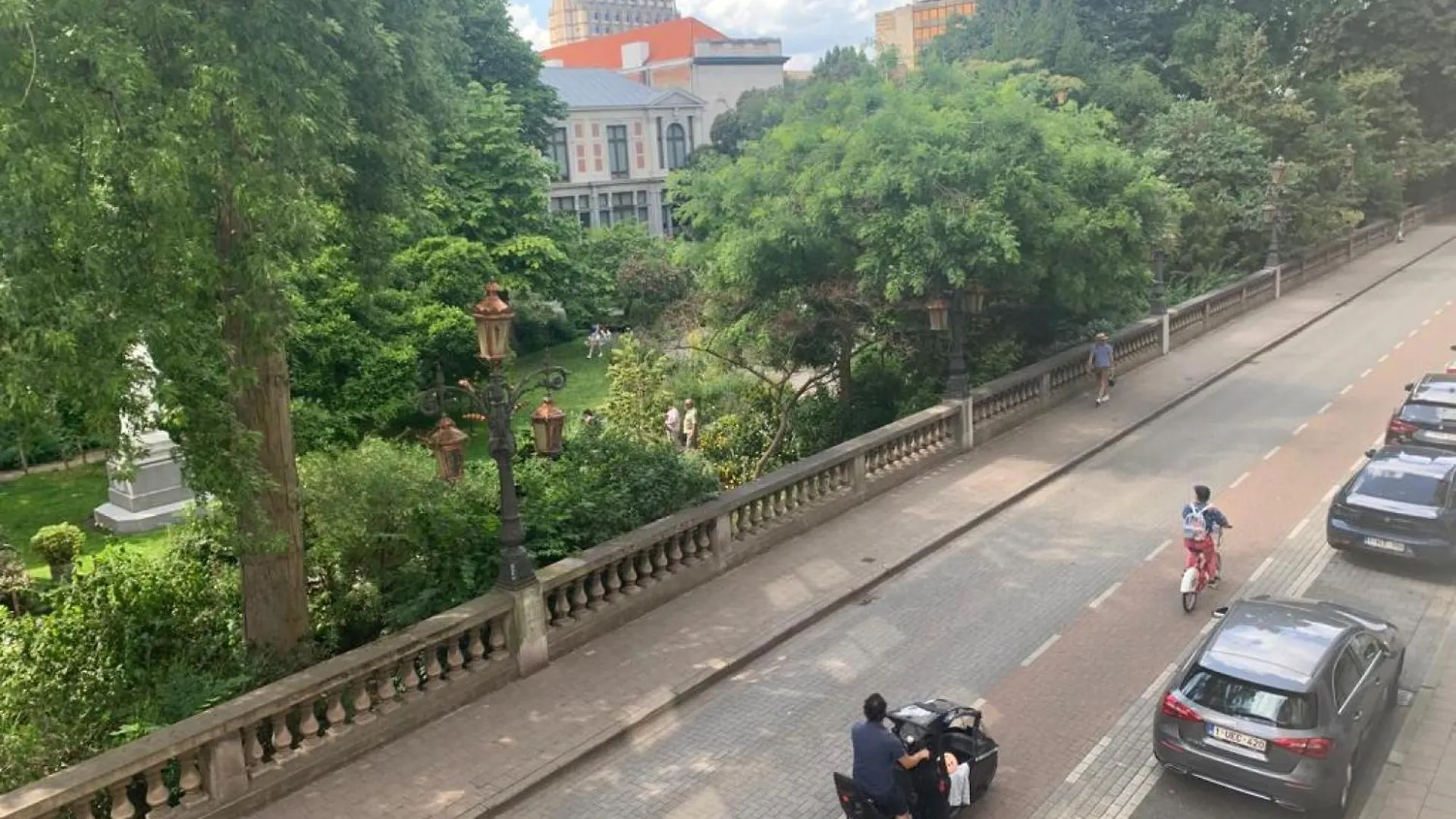 Botanique Suites Airbnb, Antwerpen Lägenhet